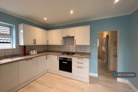 3 bedroom semi-detached house to rent, Glenfalls Avenue, Brighton, BN1