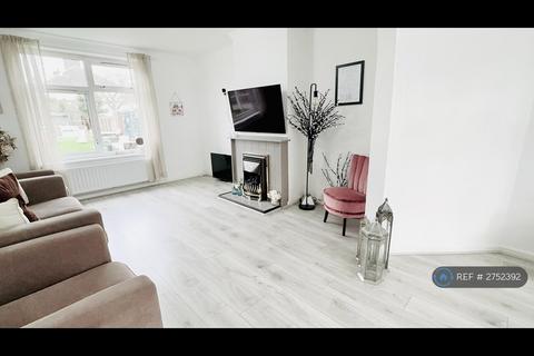 2 bedroom terraced house to rent, Stanhope Gardens, Dagenham, RM8