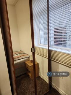 2 bedroom flat to rent, Carlisle Street, Cardiff, CF24