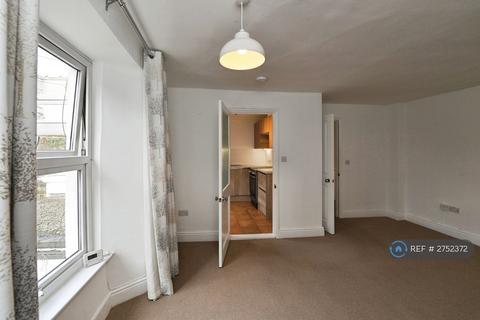 1 bedroom flat to rent, Edward Street, Truro, TR1