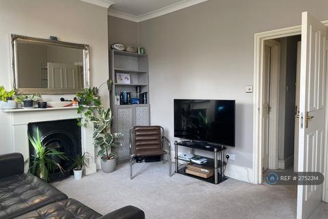 1 bedroom flat to rent, Trinity Road, London, SW17
