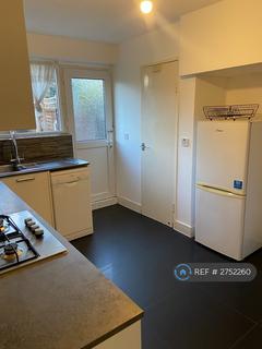2 bedroom flat to rent, Bushey, Bushey, WD23