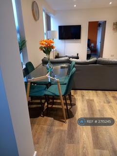 2 bedroom flat to rent, Morley, Leeds, LS29