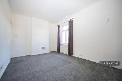 3 bedroom terraced house to rent, Vine Street, Wigan, WN1