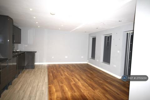 2 bedroom detached house to rent, Springfield Road, Chesham, HP5