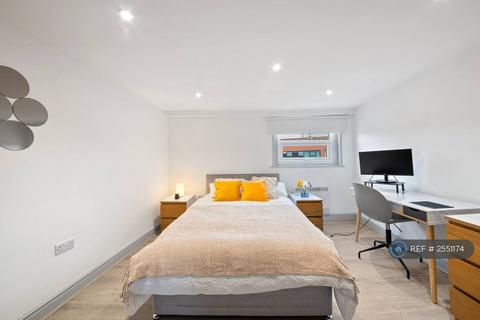 2 bedroom flat to rent, Castle Street, Reading, RG1