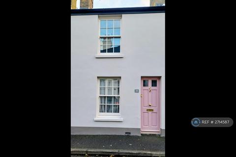 2 bedroom end of terrace house to rent, Wellington Road, Deal, CT14