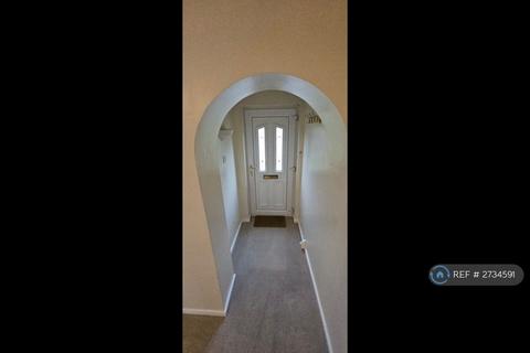 2 bedroom terraced house to rent, Greenacres Close, Tyne & Wear, NE40