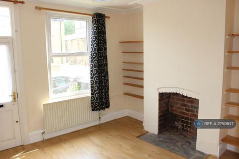 3 bedroom terraced house to rent, Cundy Street, Sheffield, S6
