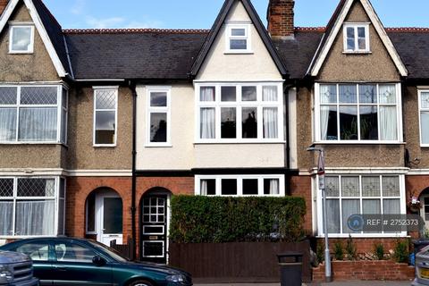 6 bedroom terraced house to rent, Kingsthorpe Grove, Northampton, NN2