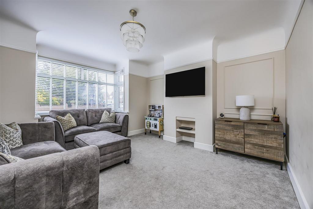 10 Old Manor Way, Drayton-Portico Marketing-Sold By-