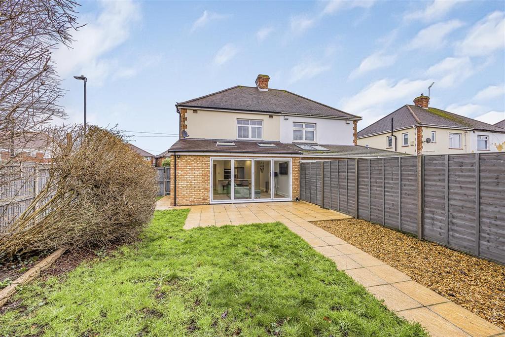 10 Old Manor Way, Drayton-Portico Marketing-Sold By-