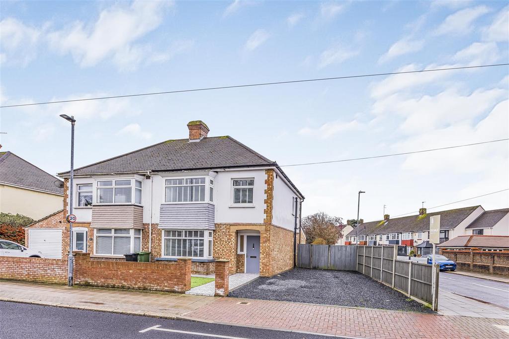 10 Old Manor Way, Drayton-Portico Marketing-Sold By-
