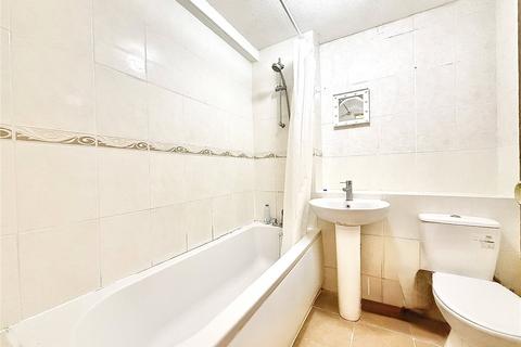 1 bedroom apartment to rent, Concord Close, Northolt UB5