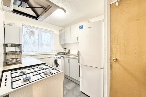 1 bedroom apartment to rent, Concord Close, Northolt UB5