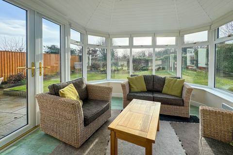 2 bedroom semi-detached bungalow for sale, Kaye Lane, Huddersfield HD5