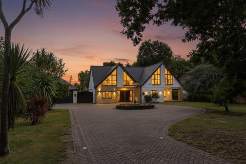 undefined, Portsmouth Road, Horndean