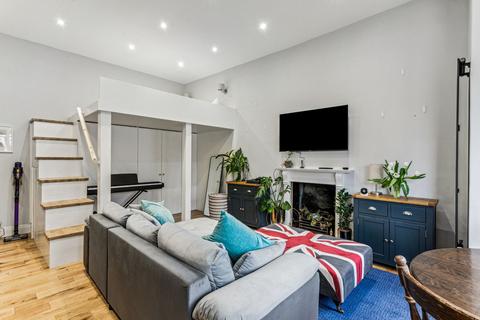 1 bedroom flat for sale - Altenburg Gardens, London SW11
