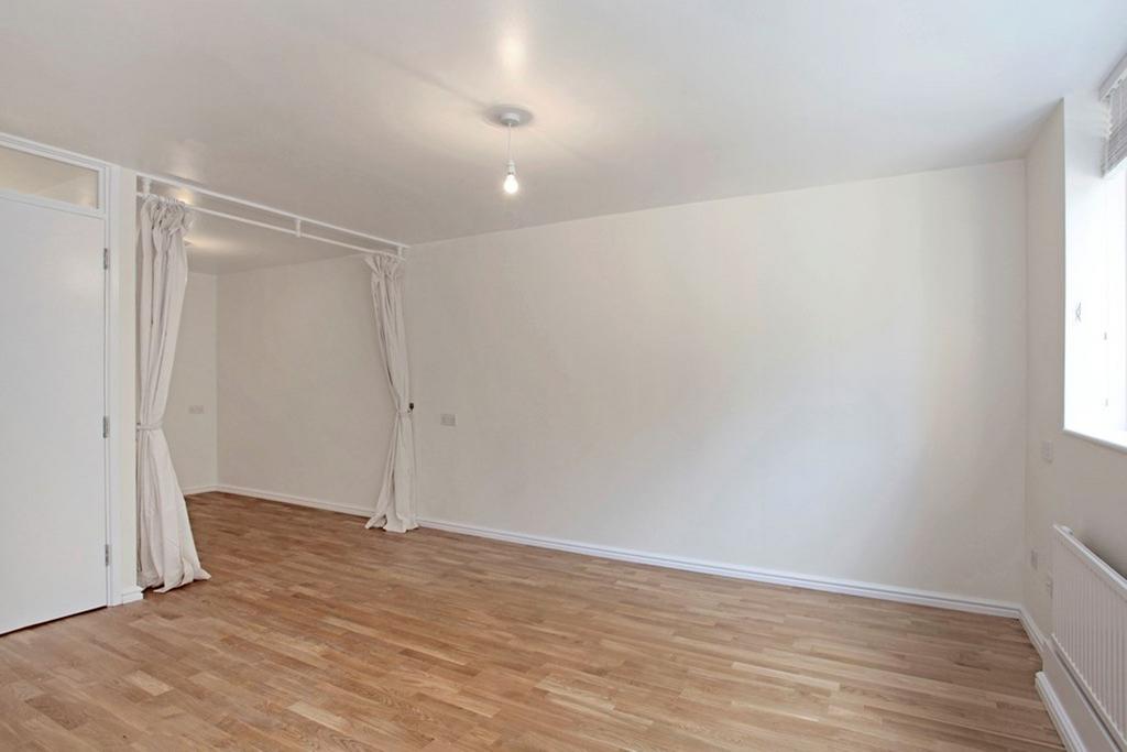Living room (example)