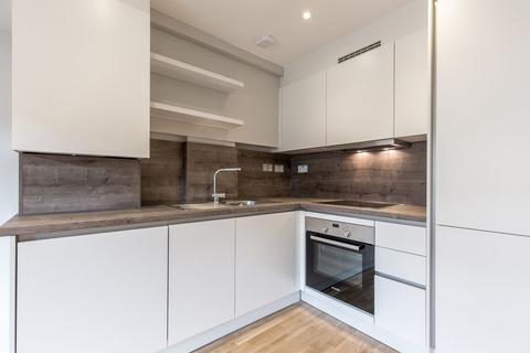 1 bedroom flat to rent - 9 Nevada Heights 130 Chingford Mount Road