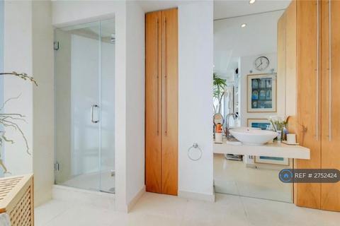 2 bedroom flat to rent, New Providence Wharf, London, E14