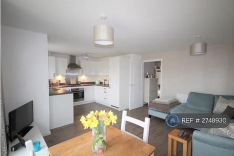 2 bedroom flat to rent - Broadhurst Place, Basildon, SS14