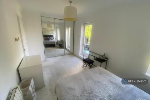 undefined, Bowmans Mews, London, E1