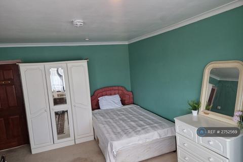 undefined, South Lane, Surrey, KT3
