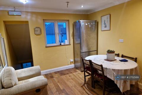 undefined, South Lane, Surrey, KT3