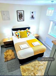 2 bedroom semi-detached house to rent, Thornfield Square, Long Eaton, Nottingham, NG10