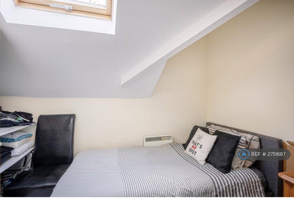 Main Bedroom (Occupied)