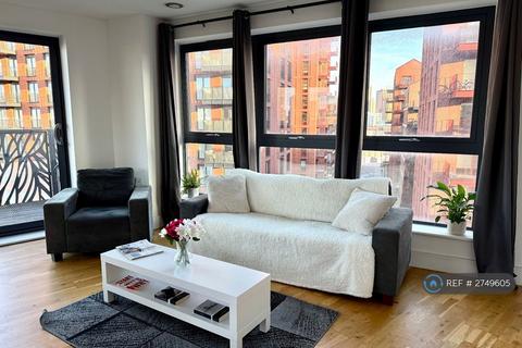 3 bedroom flat to rent, Cityview Point, London, E14