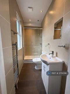 2 bedroom maisonette to rent, Greenhill Way, Harrow, HA1