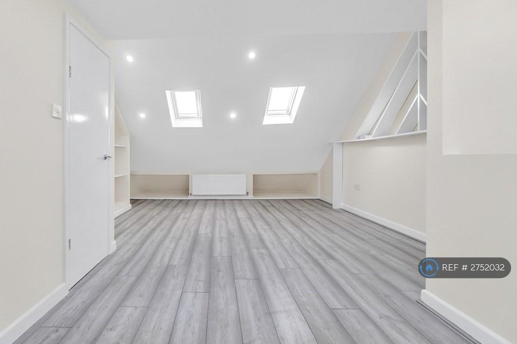Loft Bedroom 3