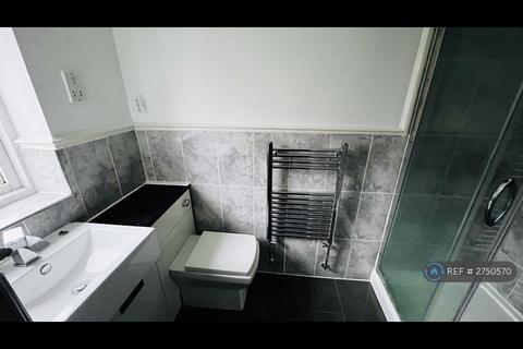 undefined, Denston Close, Northampton, NN4