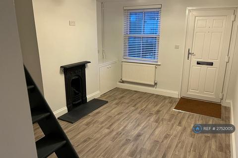 2 bedroom terraced house to rent, King Street, Cheltenham, GL50