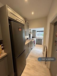 4 bedroom terraced house to rent, Kingswood Road, Manchester, M14