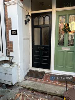2 bedroom flat to rent - Howard Road, London, E17