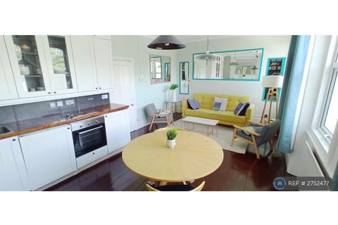 1 bedroom flat to rent, Talgarth Road, London, W14