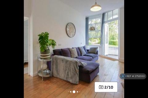 2 bedroom flat to rent - Middlesex Court, Clacton-On-Sea, CO15