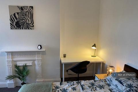 undefined, Manchester Road, Ashton-Under-Lyne, OL7