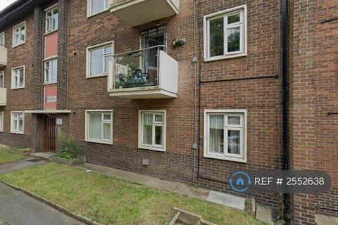 2 bedroom flat to rent, George Street, Wakefield, WF1