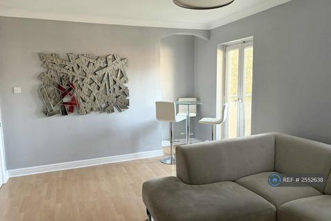 2 bedroom flat to rent, George Street, Wakefield, WF1