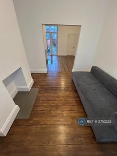 3 bedroom terraced house to rent, Menai Road, Stockport, SK3
