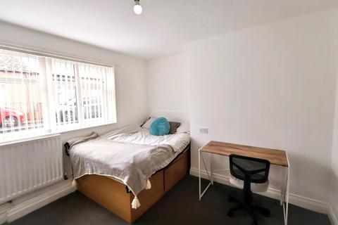 undefined, Room 2