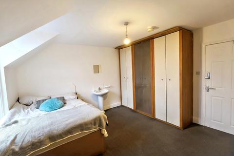 undefined, Room 3