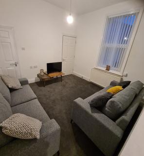 1 bedroom in a house share to rent, Room 4