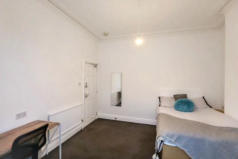 undefined, Room 4