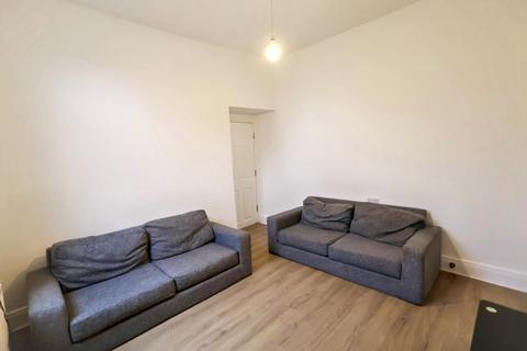 undefined, Room 5