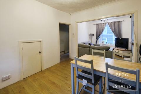 2 bedroom terraced house for sale, St. James Road, Torquay